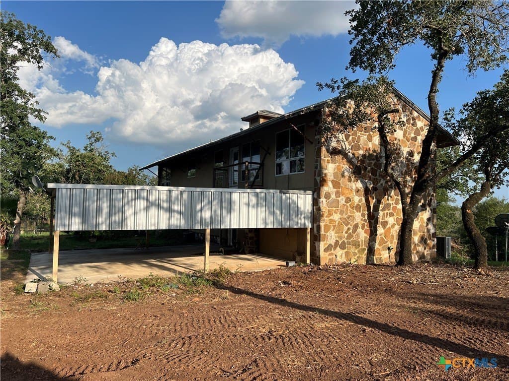 20 acres in Guadalupe County - photo 34