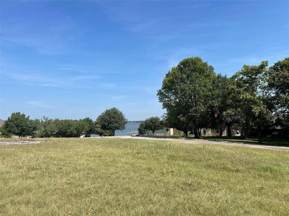0.6 acres in Navarro County - photo 6