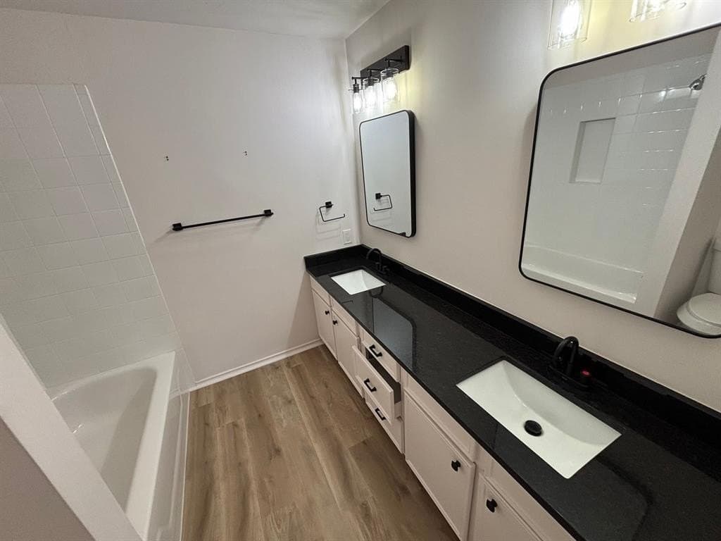 10.4 acres in Dallas County gallery image 4