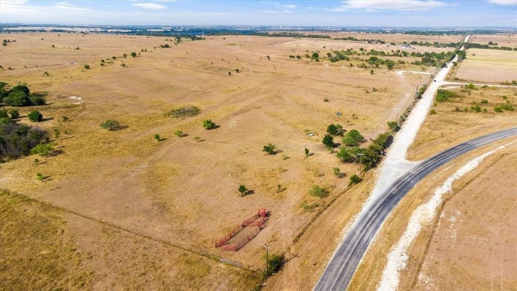 232 acres in Hill County
