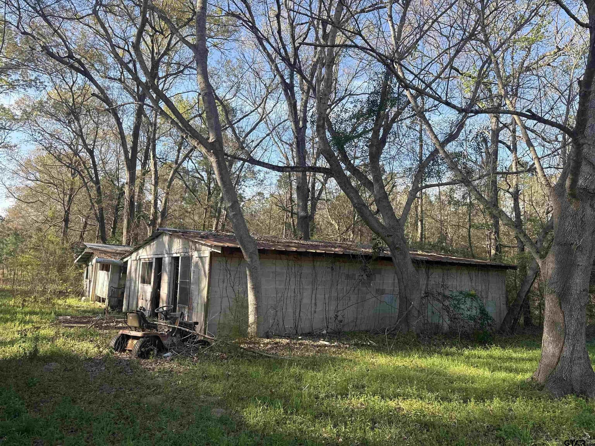 10 acres in Smith County - photo 15