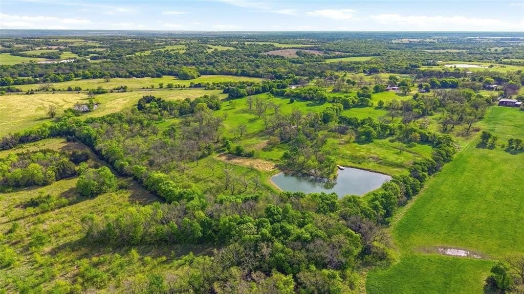 37.93 acres in Grayson County featured view