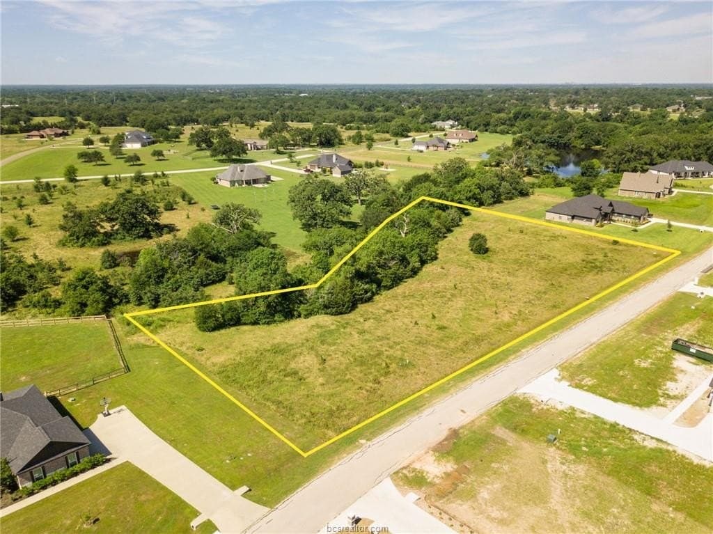 2 acres in Grimes County gallery image 2