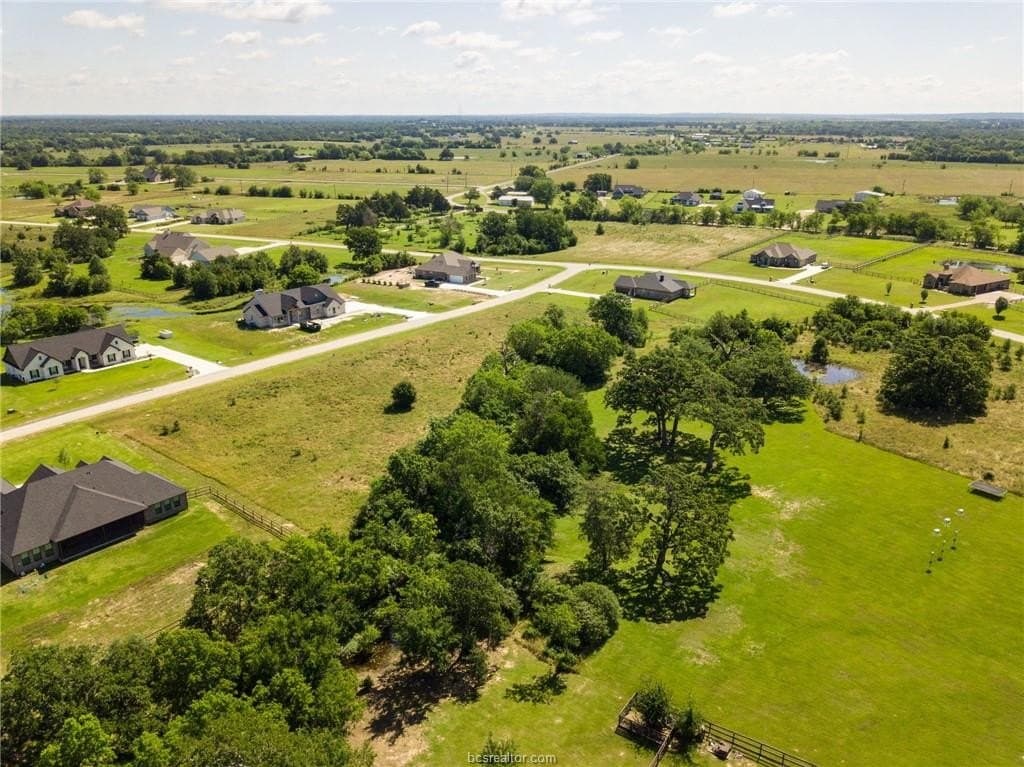 2 acres in Grimes County gallery image 4