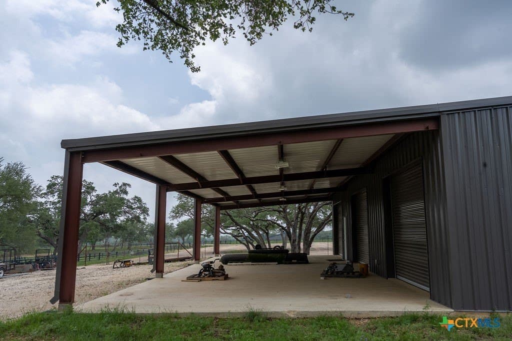 21 acres in Comal County - photo 37