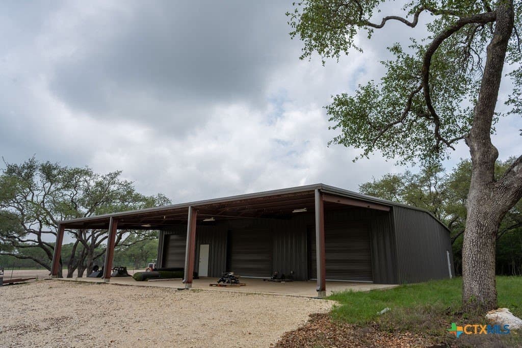 21 acres in Comal County - photo 38