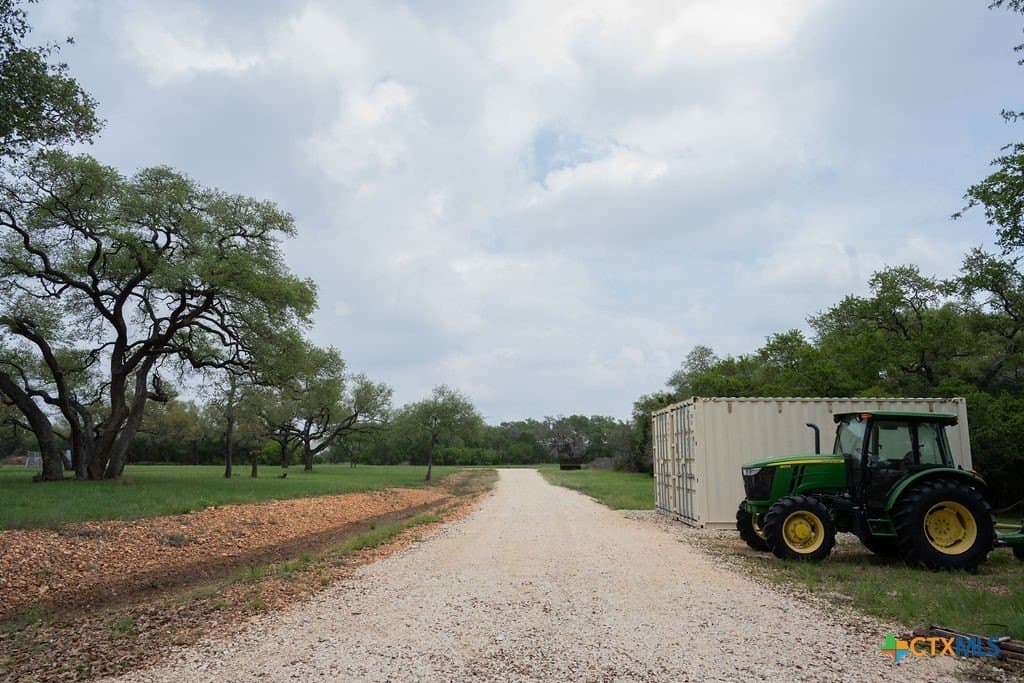 21 acres in Comal County - photo 10