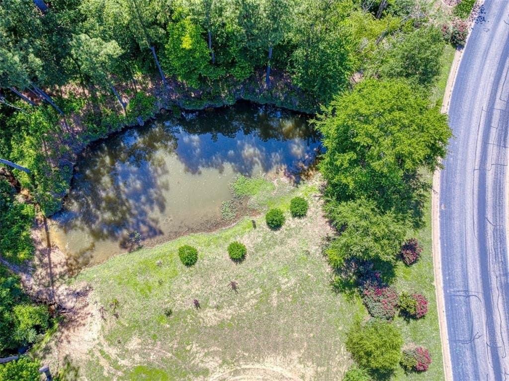 1.06 acres in Smith County gallery image 4