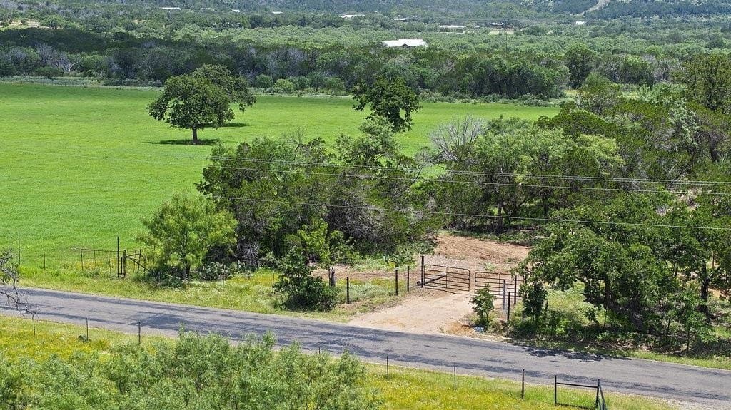 12.25 acres in Burnet County gallery image 4