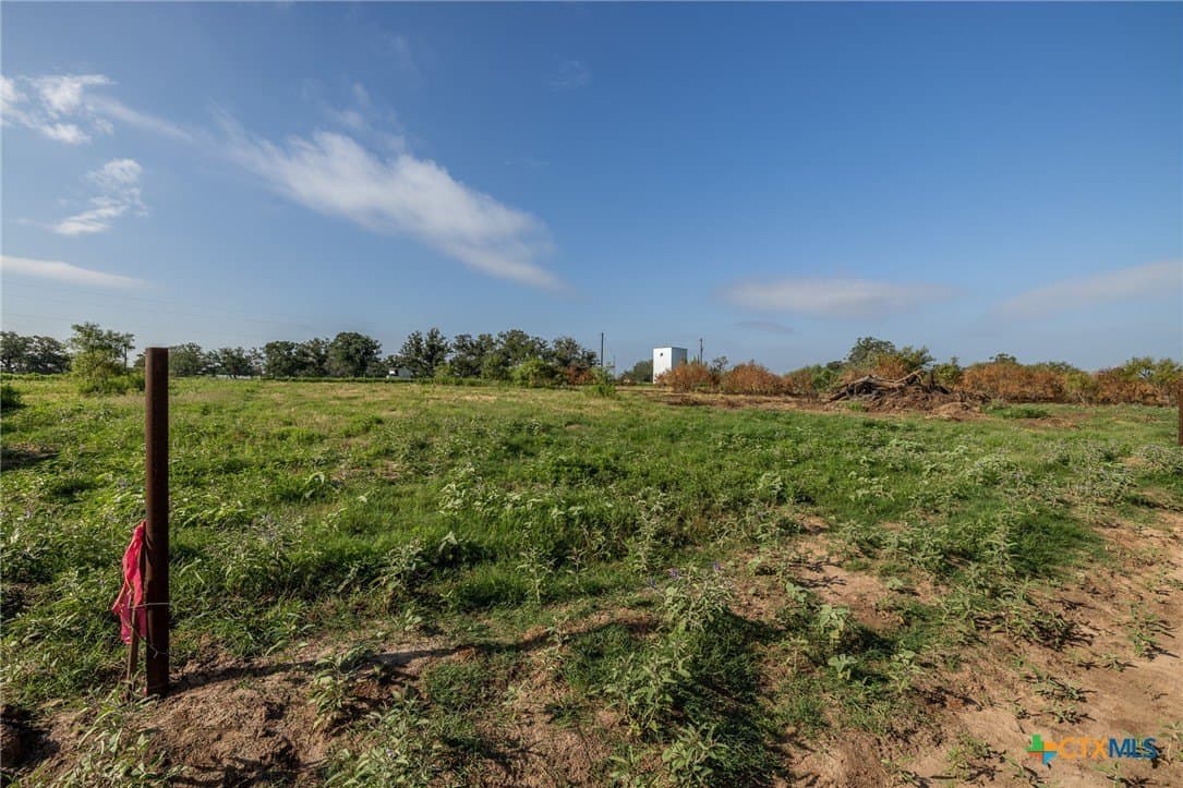 1.63 acres in Gonzales County - photo 15