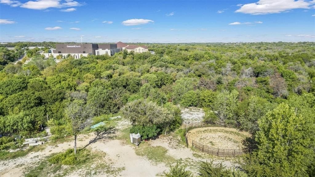 8.69 acres in Dallas County gallery image 3