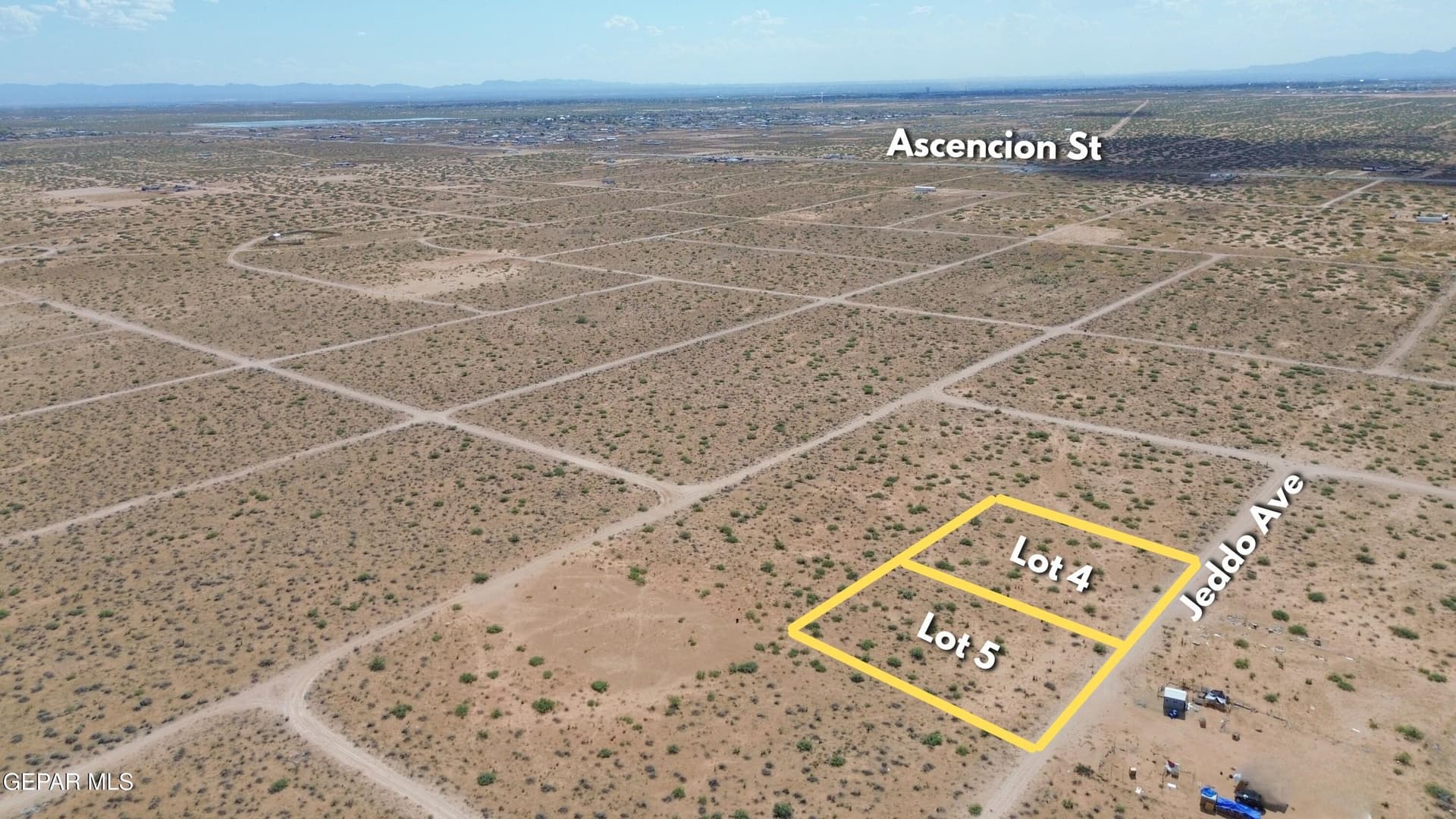 1 acres in El Paso County