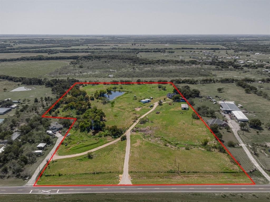14 acres in Ellis County