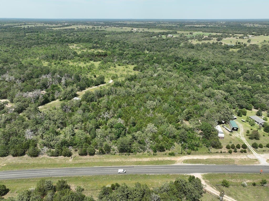 4 acres in Burleson County