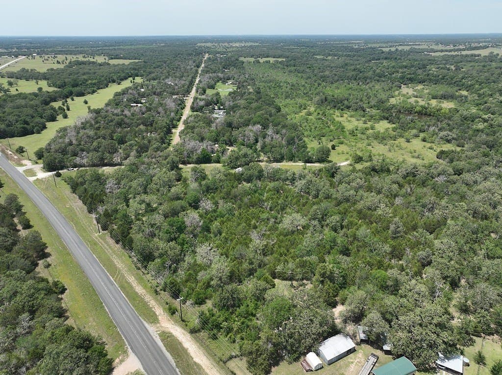 4 acres in Burleson County gallery image 2