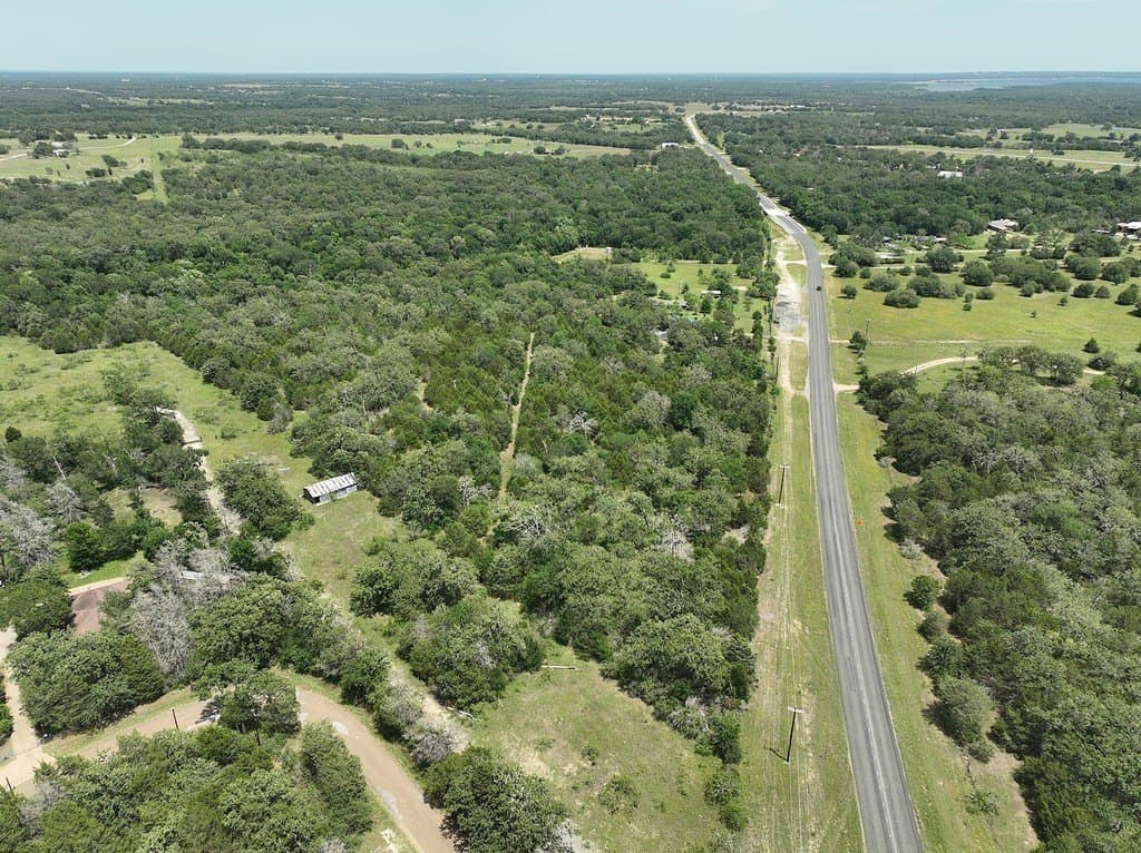4 acres in Burleson County gallery image 4