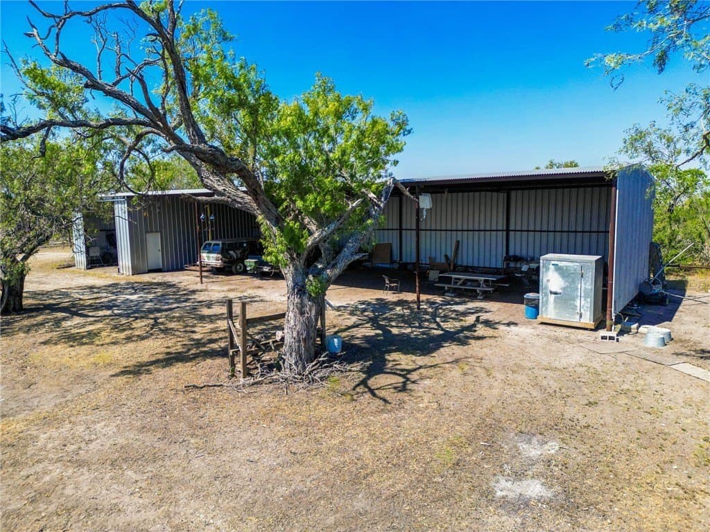 1,919 acres in Atascosa County - photo 7