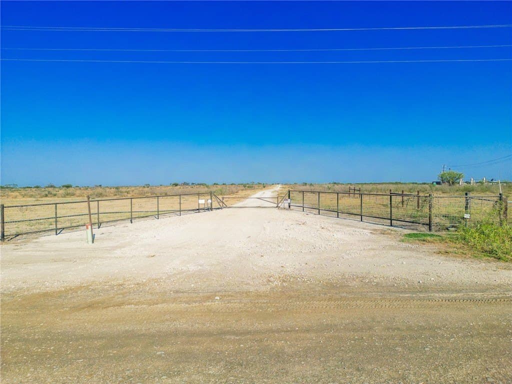 1,919 acres in Atascosa County - photo 18