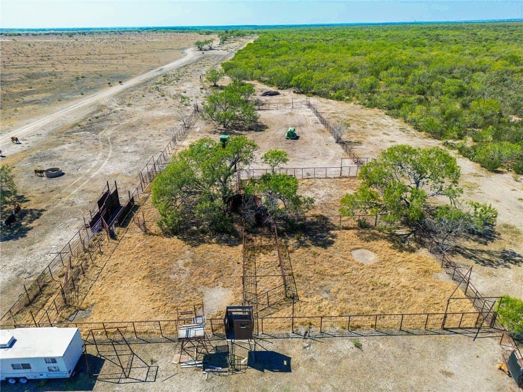 1,919 acres in Atascosa County - photo 10