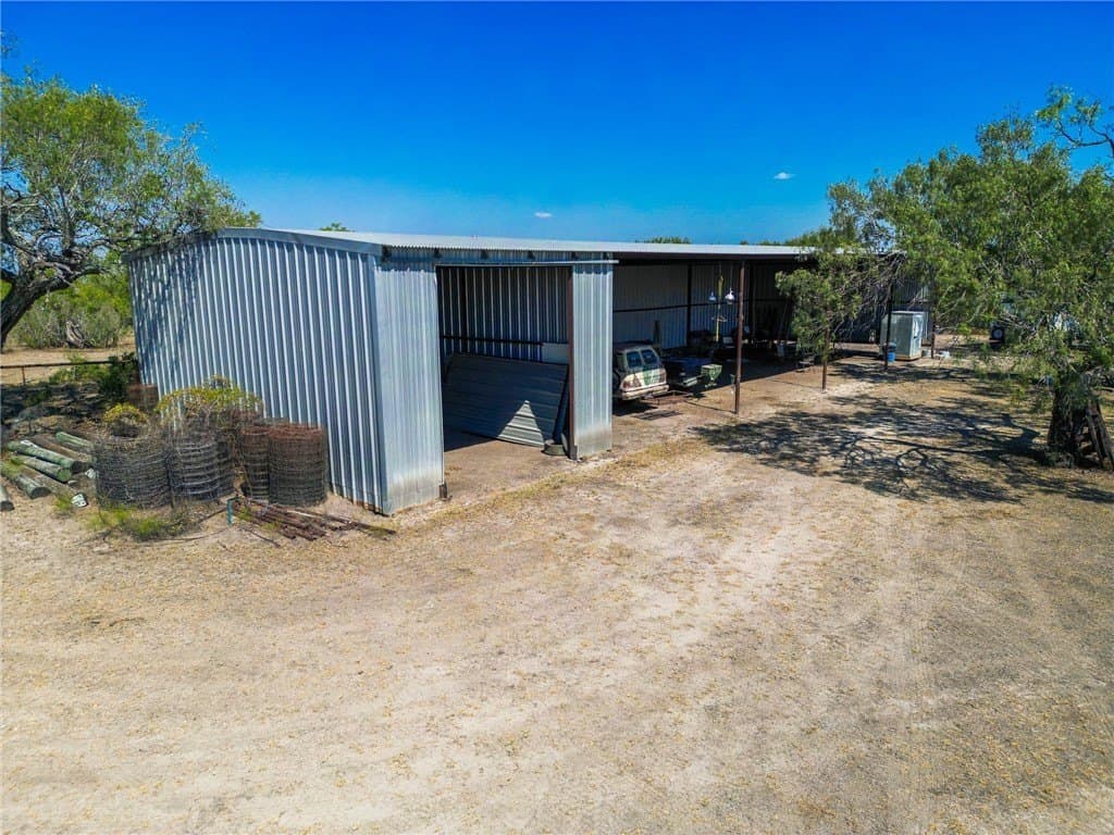 1,919 acres in Atascosa County featured view