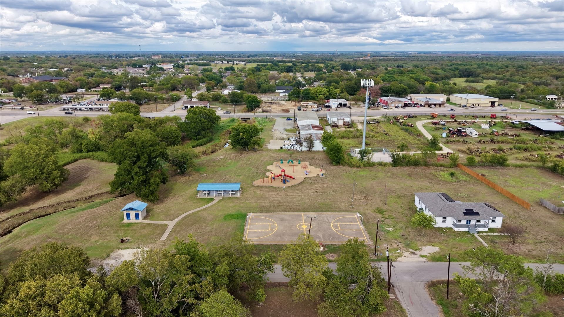 0.15 acres in Navarro County - photo 11