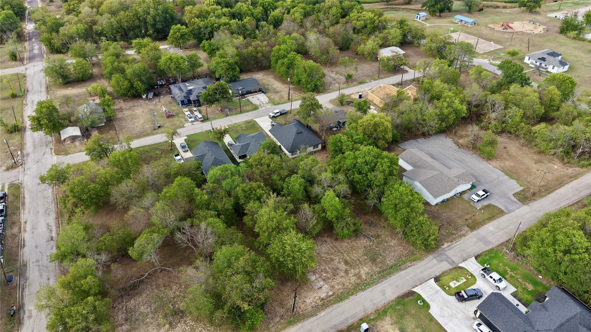 0.15 acres in Navarro County - photo 9
