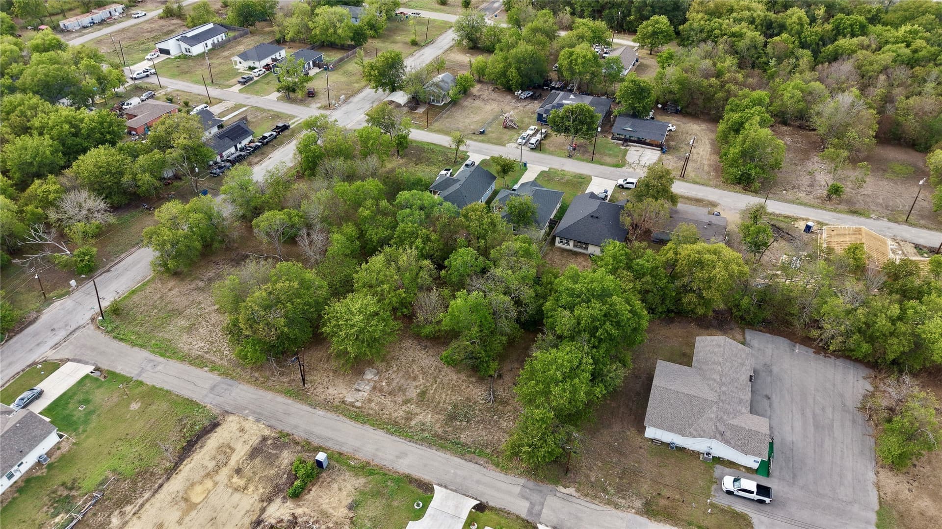 0.15 acres in Navarro County - photo 7