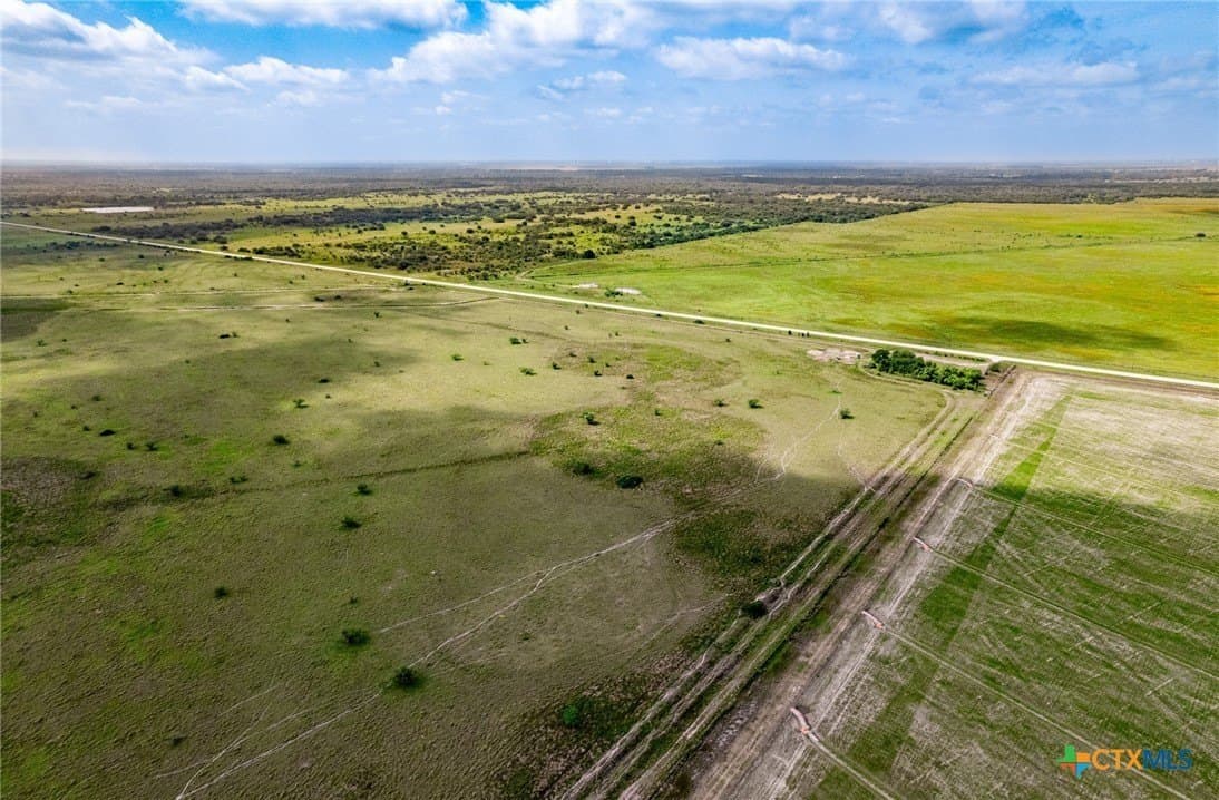 183.75 acres in Victoria County featured view