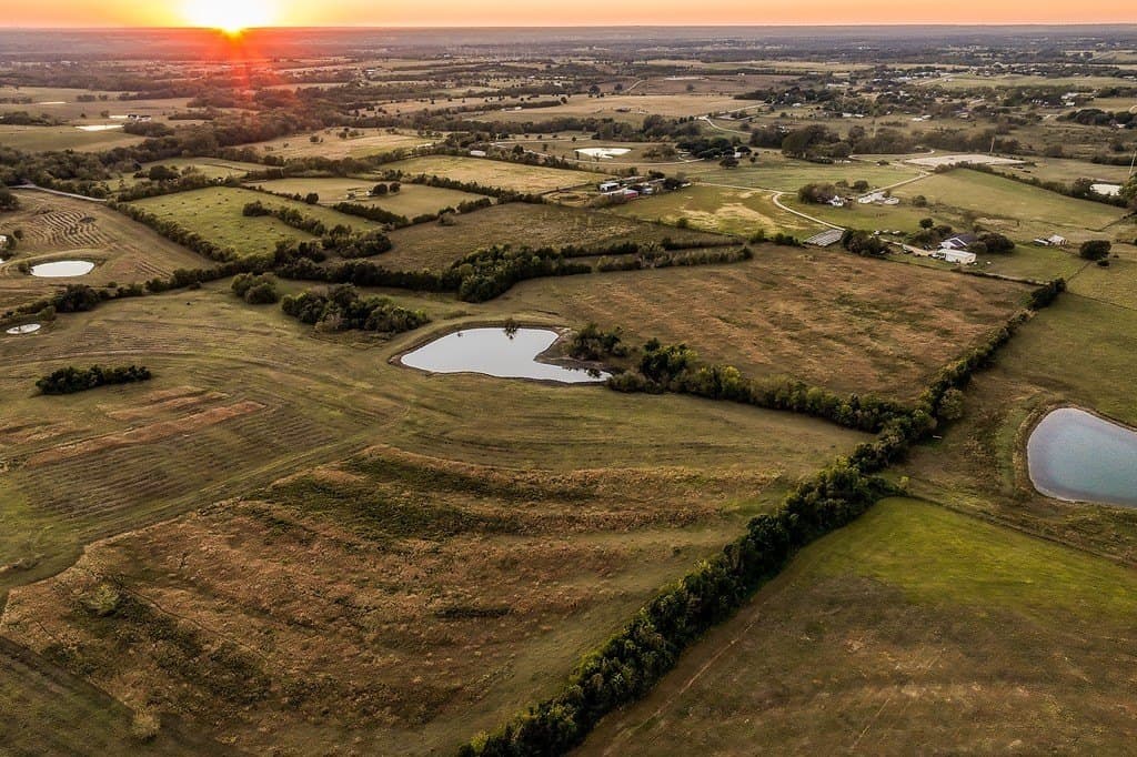 32.5 acres in Washington County gallery image 3