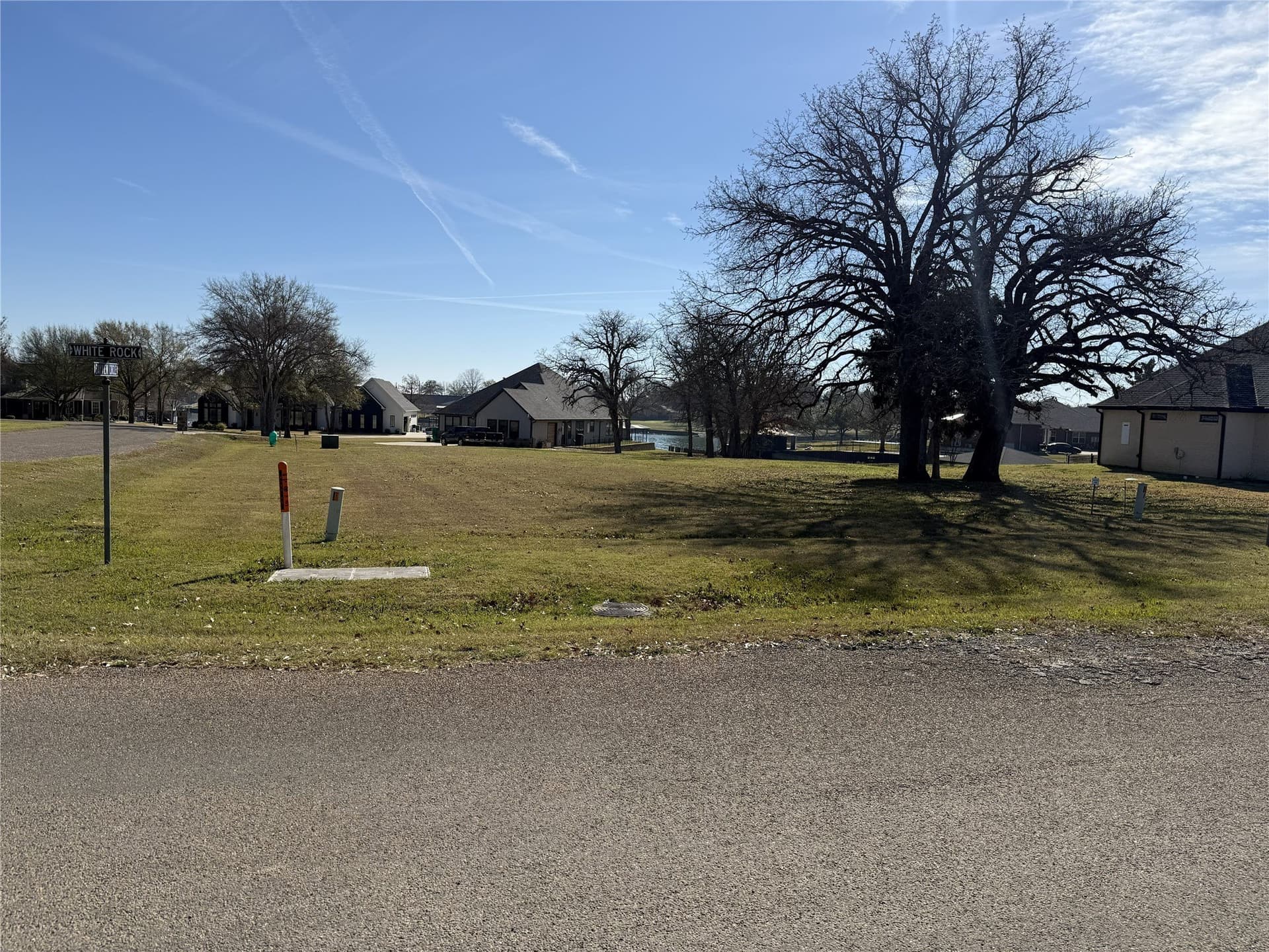 0.65 acres in Navarro County - photo 5