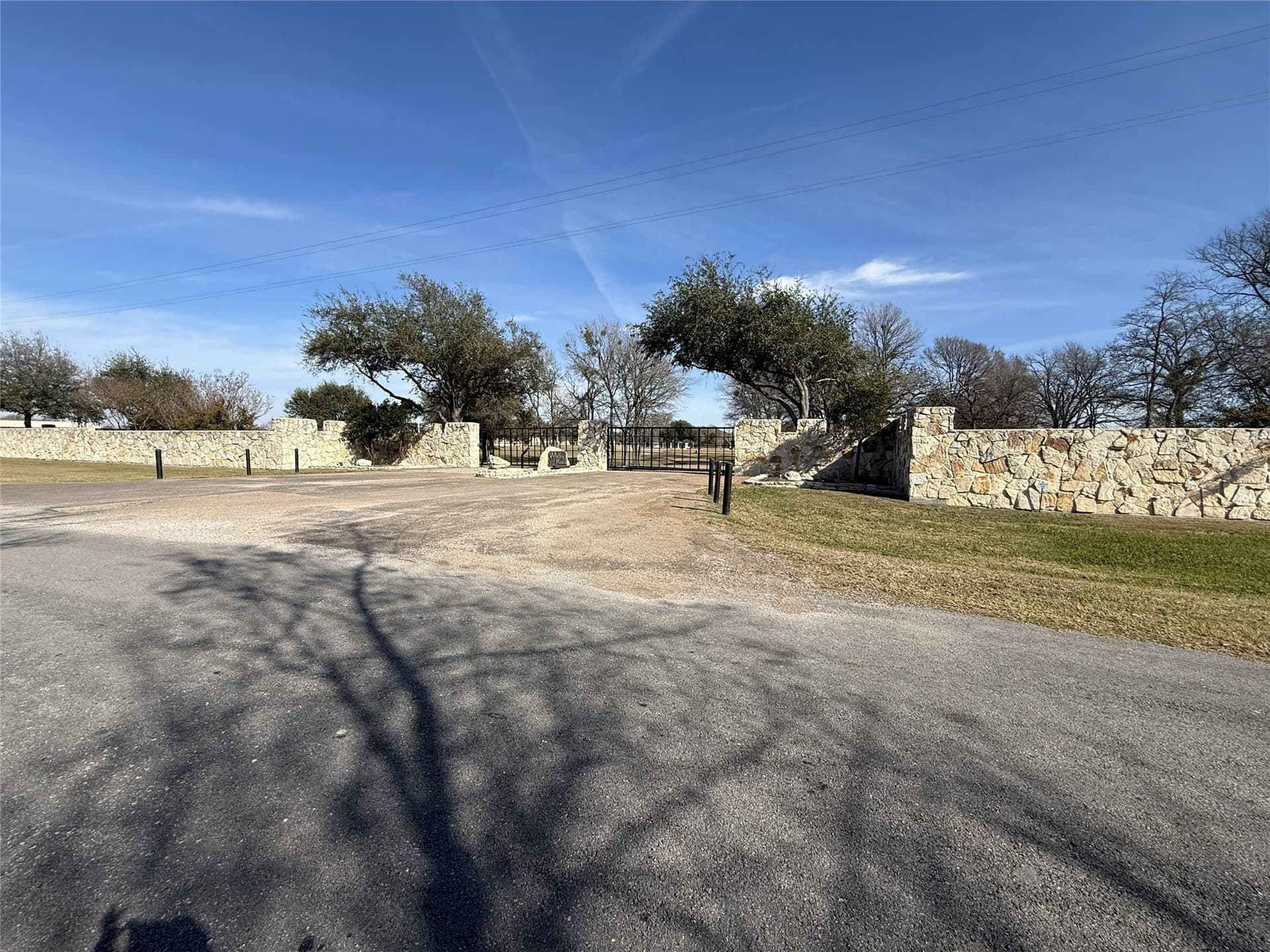 0.65 acres in Navarro County - photo 4