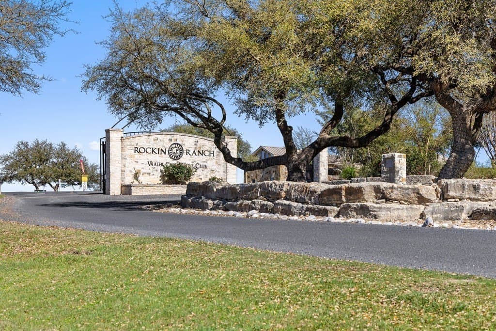 0.38 acres in Blanco County gallery image 2