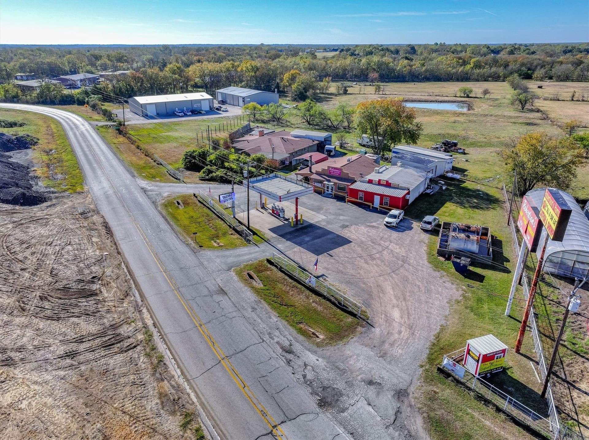 10 acres in Van Zandt County - photo 4