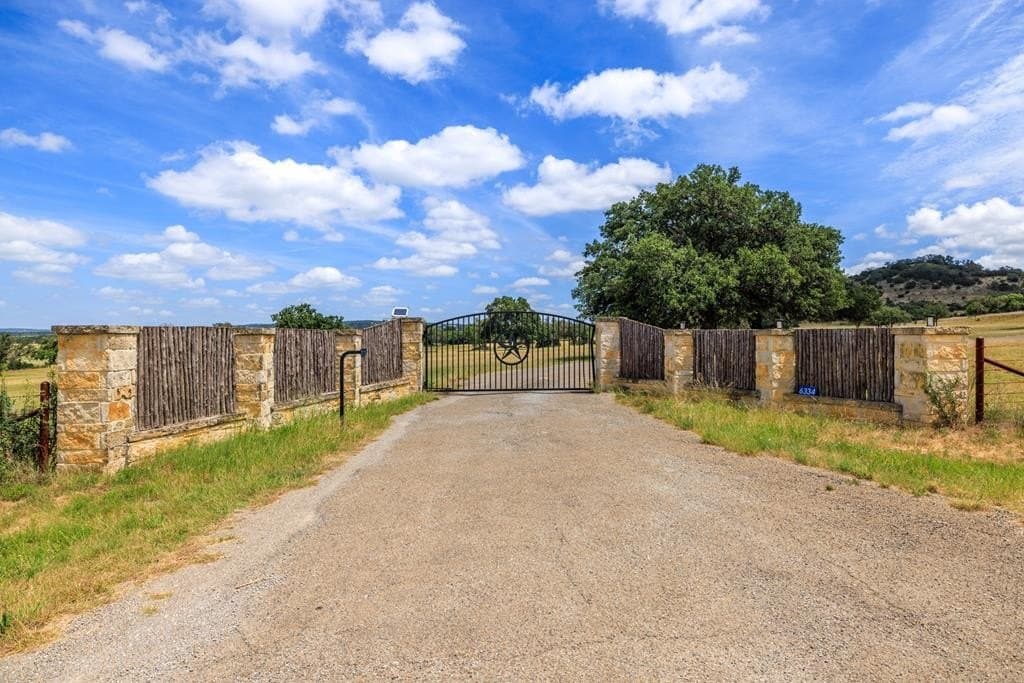 62 acres in Gillespie County - photo 45
