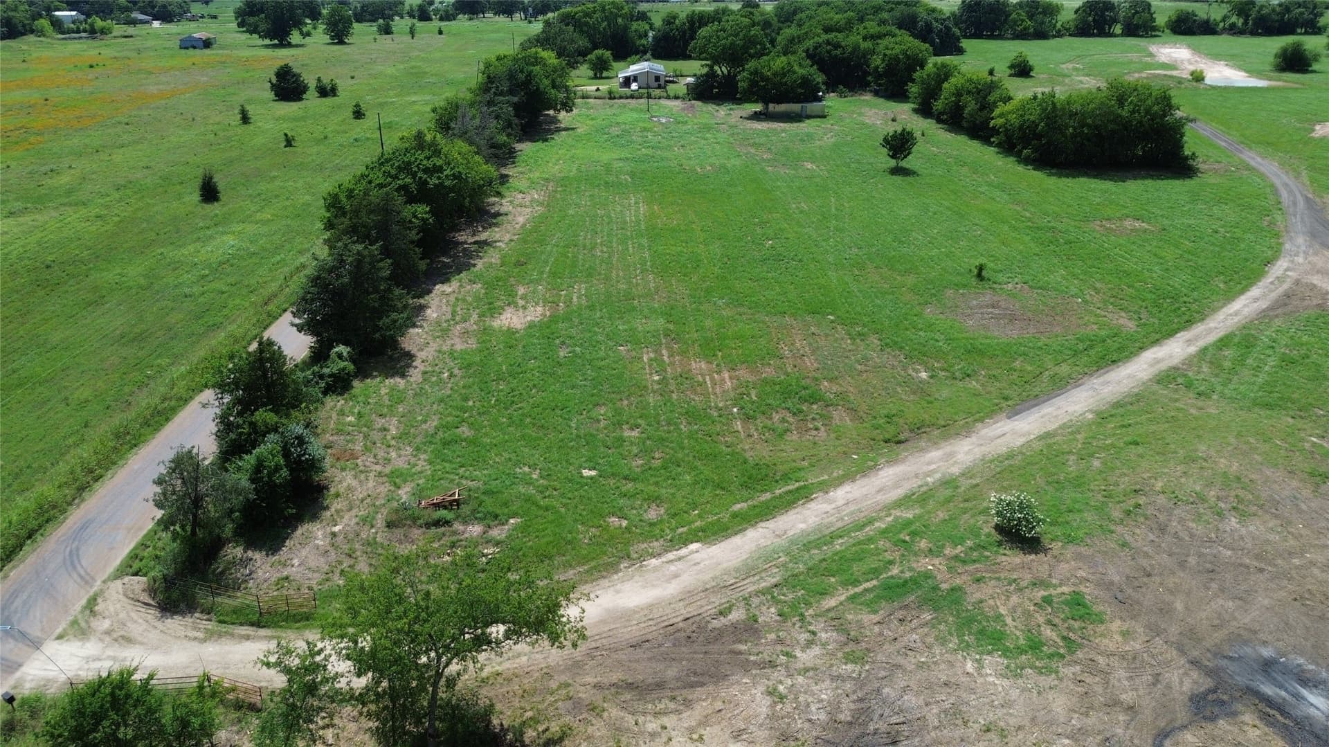 1.73 acres in Kaufman County gallery image 2