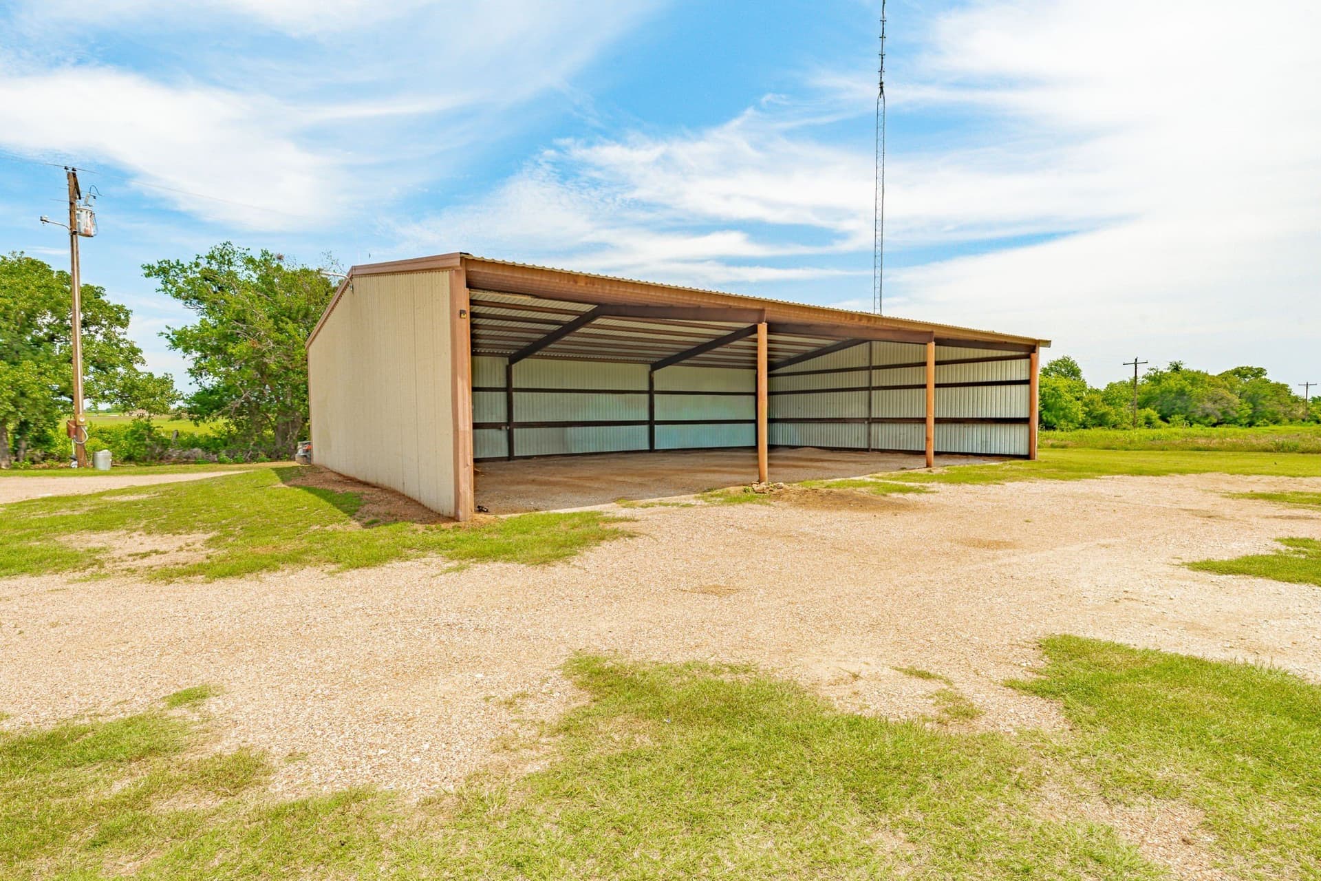 145.81 acres in Comanche County - photo 8