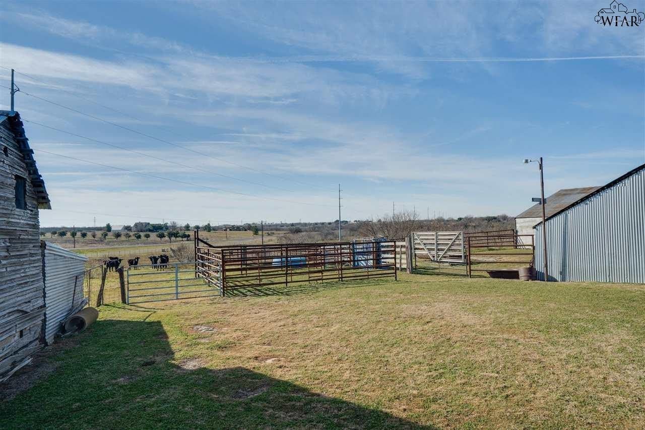 107.31 acres in Archer County - photo 17