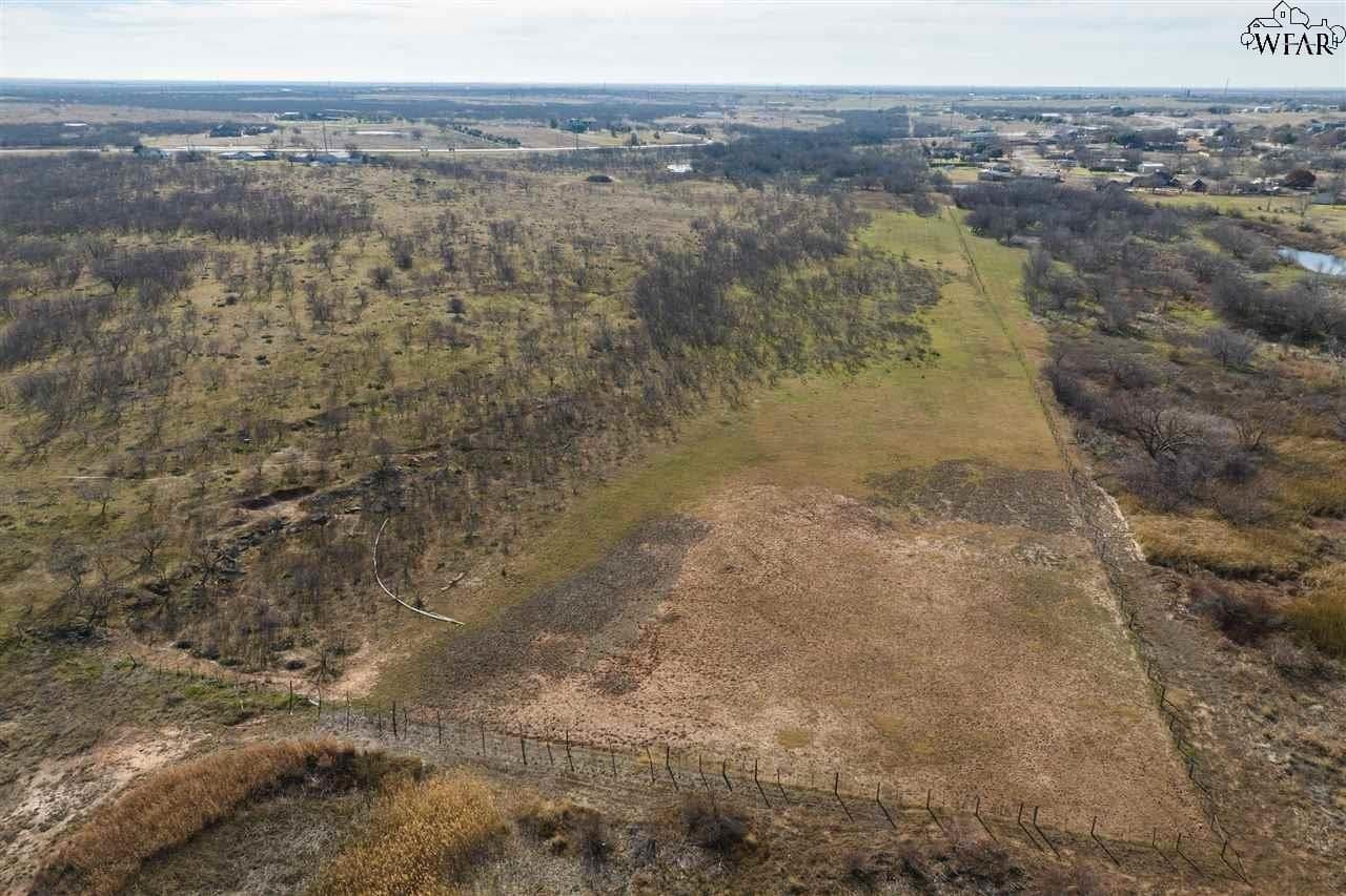 107.31 acres in Archer County - photo 9