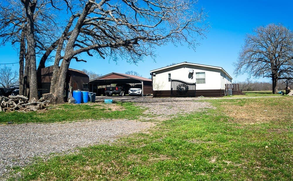 63.53 acres in Ellis County - photo 18