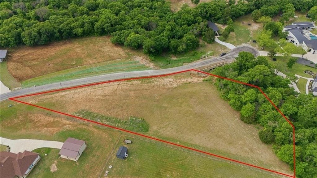 2.01 acres in Parker County