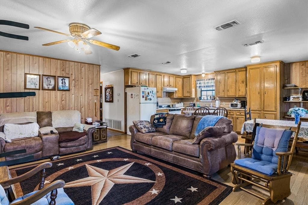 11.3 acres in Rains County gallery image 3