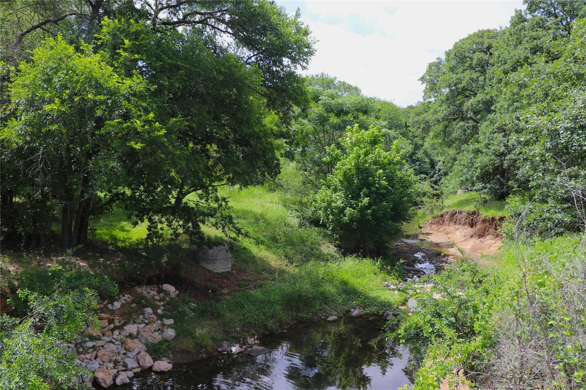 5.65 acres in Tarrant County - photo 7