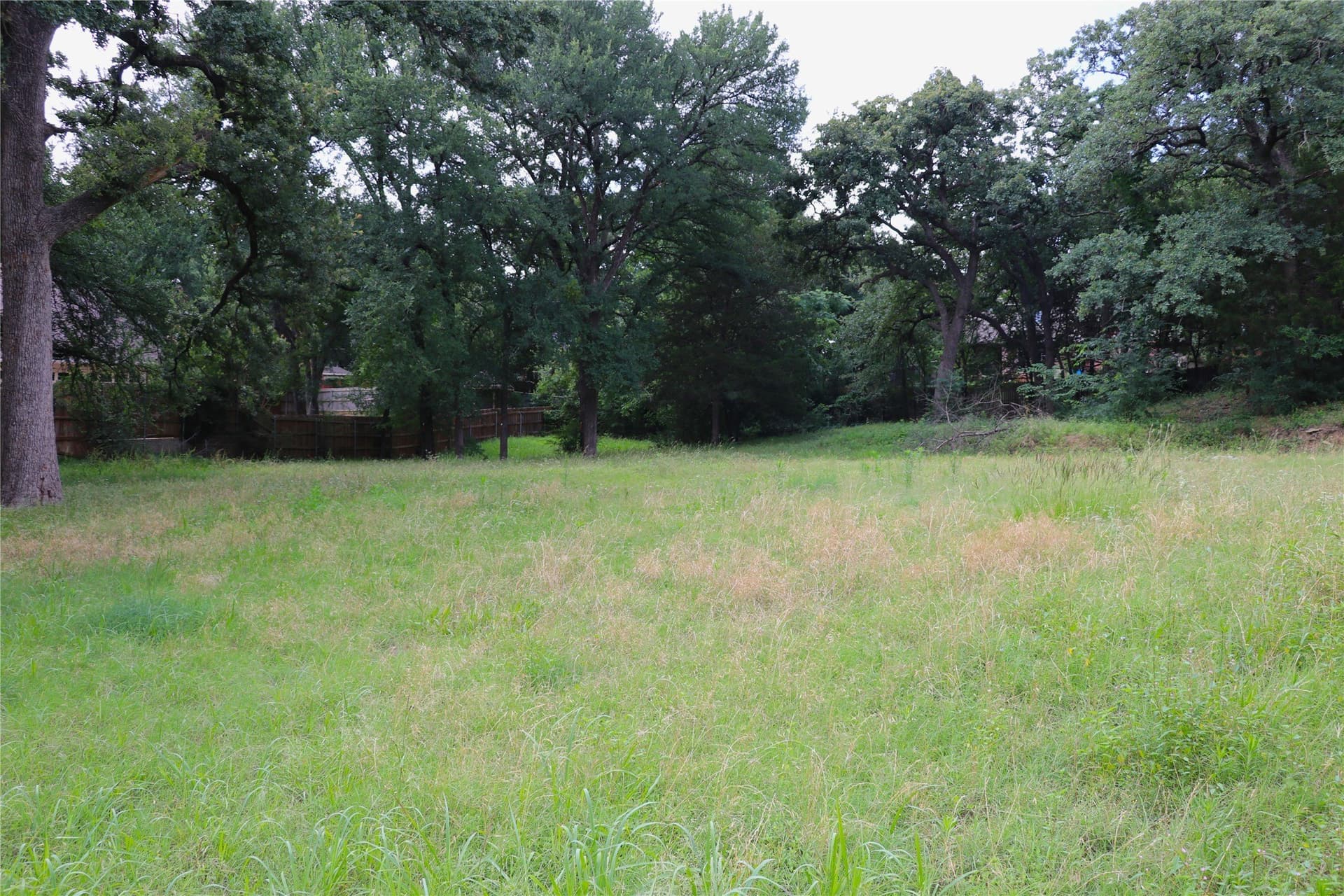 5.65 acres in Tarrant County