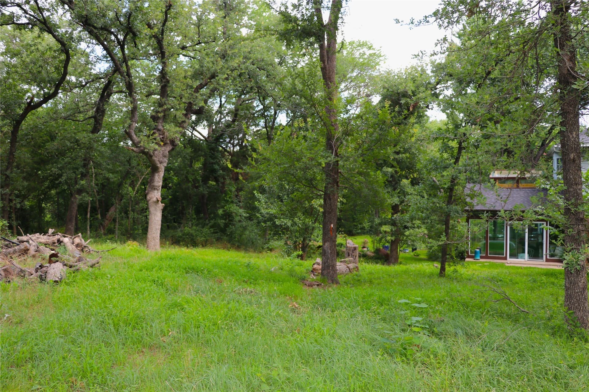5.65 acres in Tarrant County - photo 4