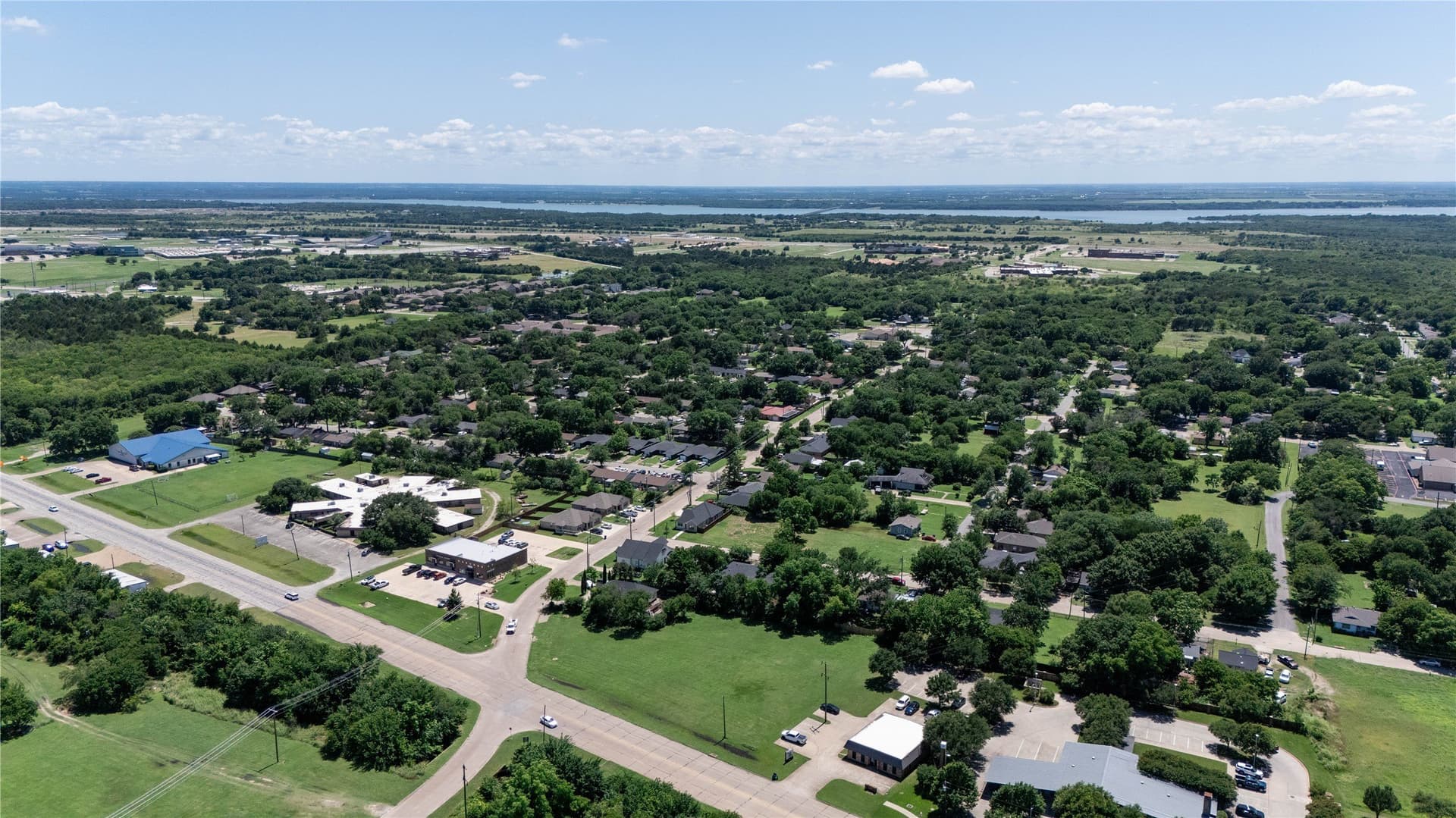 1.03 acres in Ellis County gallery image 4