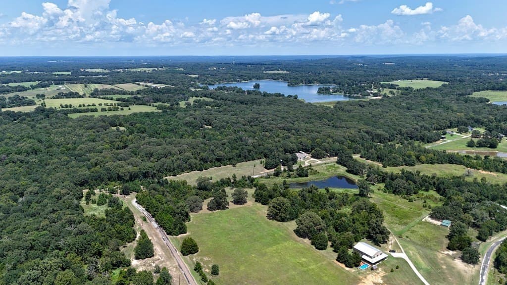 8 acres in Henderson County gallery image 2