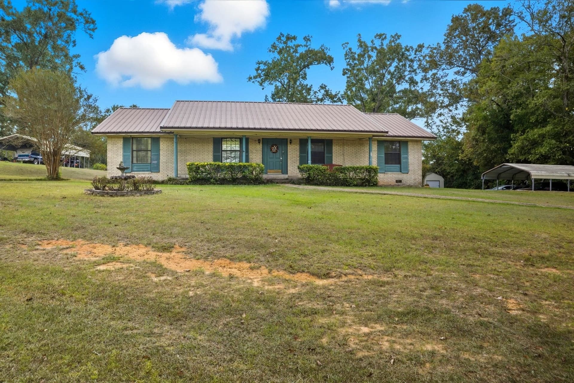 12.23 acres in Tyler County