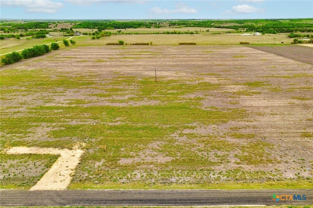 10.37 acres in Williamson County gallery image 3