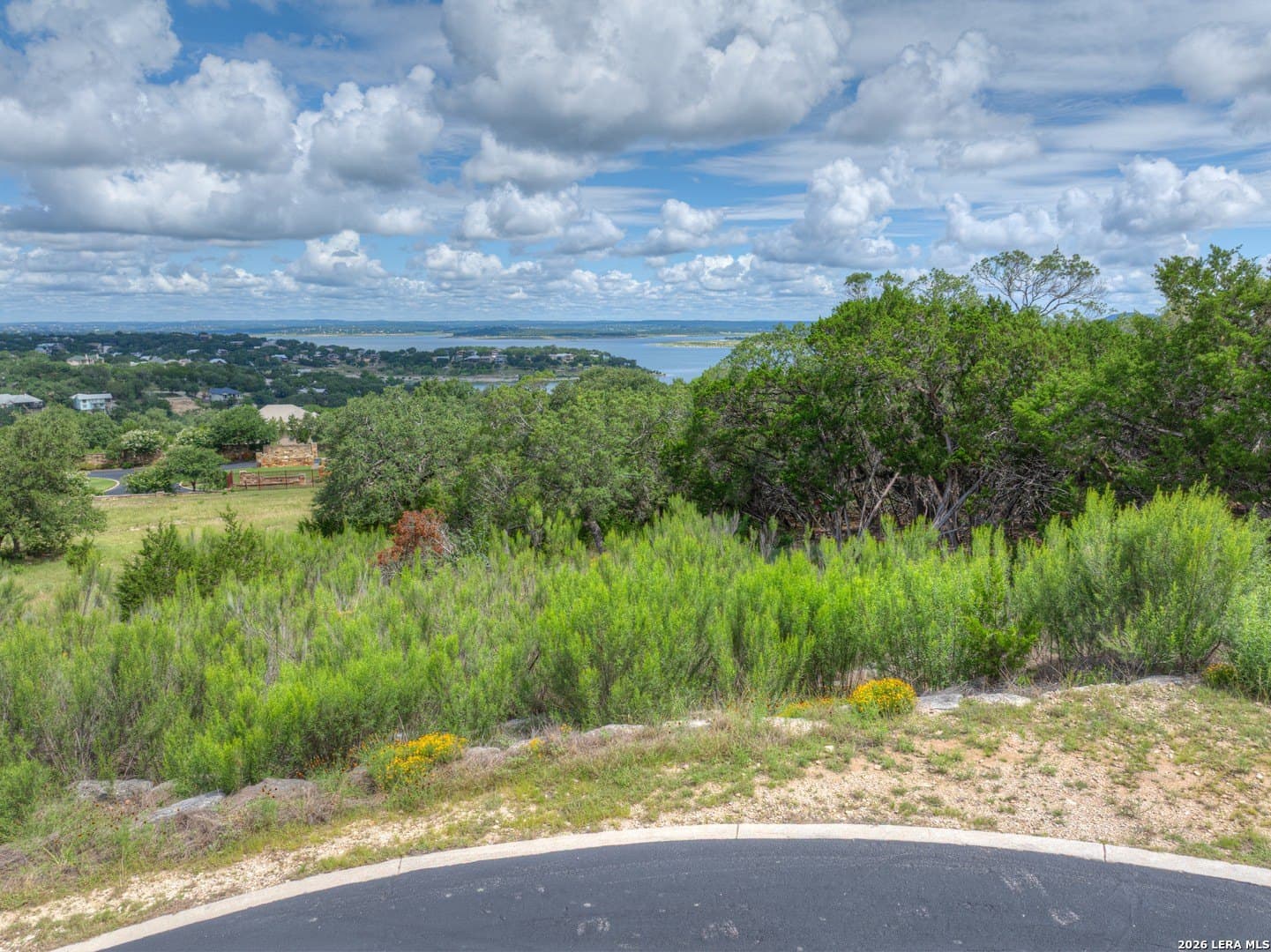 1.18 acres in Comal County gallery image 3