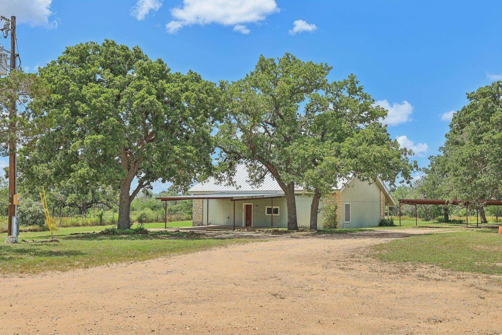 18.33 acres in Burnet County gallery image 3